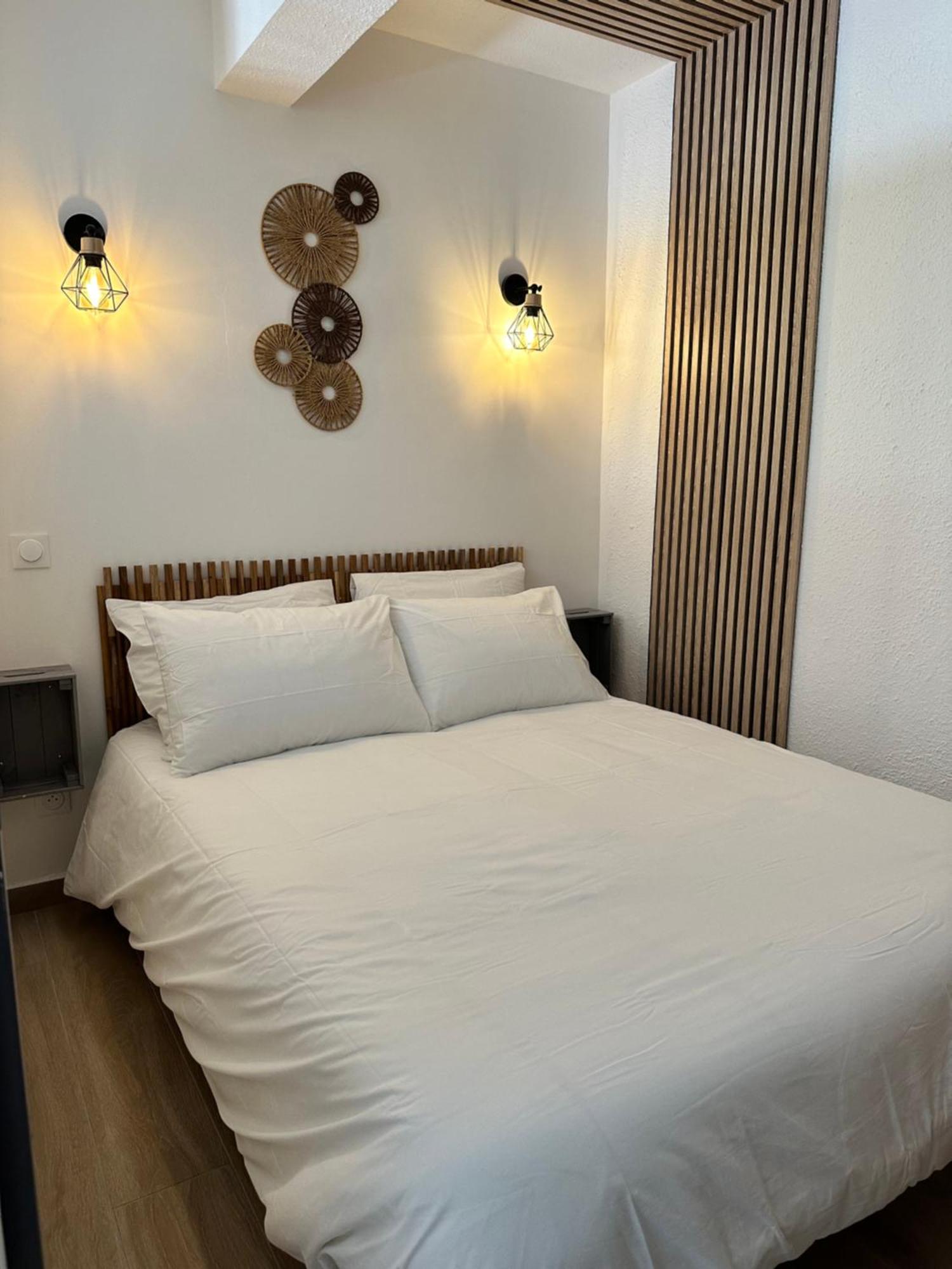 Appartement Climatise Avec Chambre Et Parking Privatif Locations Vld Camargue Saintes-Maries-de-la-Mer Exterior photo